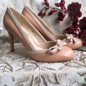 So Me Retro-Style Faux Leather Heels - Sz 5.5